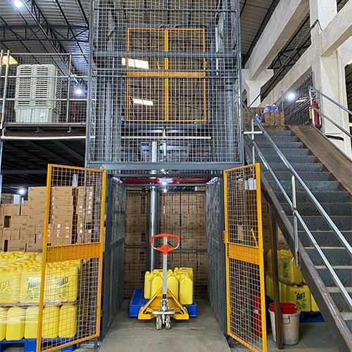 indoor-attic-type-hydraulic-cargo-lift-mezzanine-installation